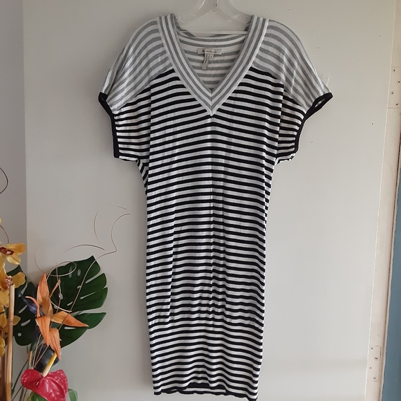 BCBGENERATION Black and White Stripe Dress - Picture 11 of 11